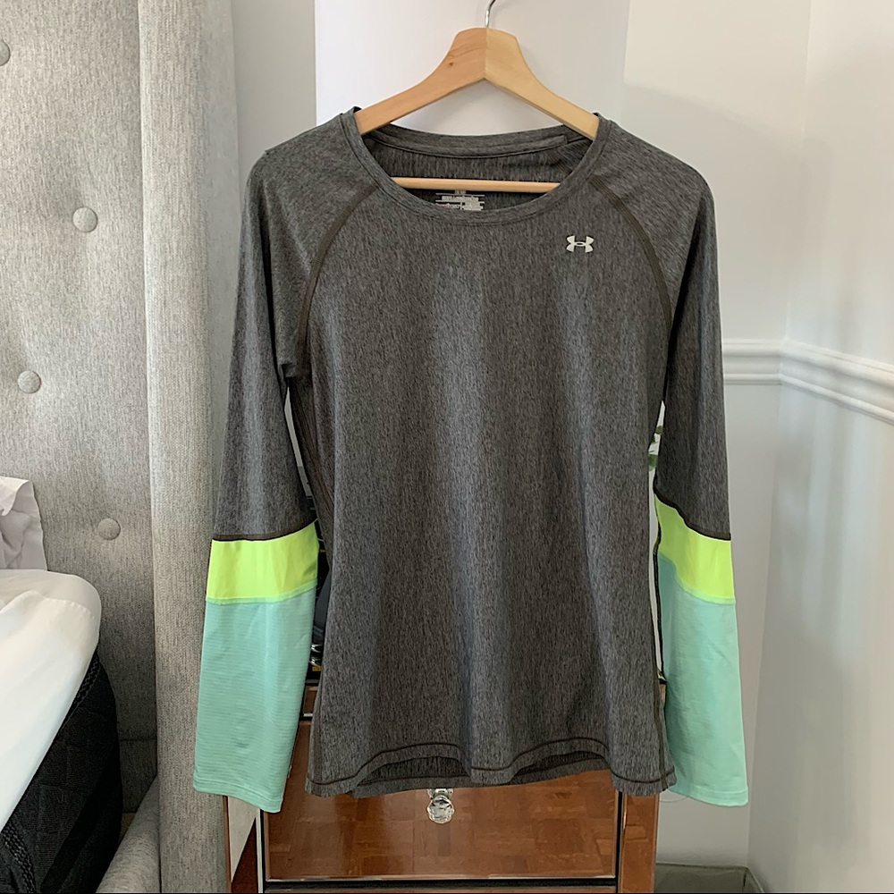 UNDER ARMOUR | Grey fitted longsleeve size M